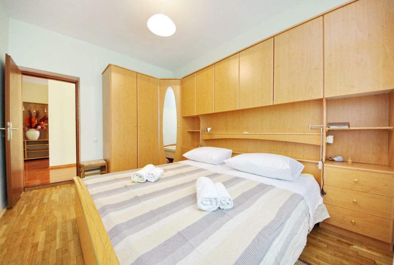 Apartments Eduard Vrsi Exteriér fotografie